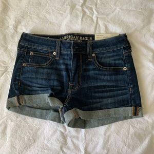 mid waisted american eagle jean shorts
